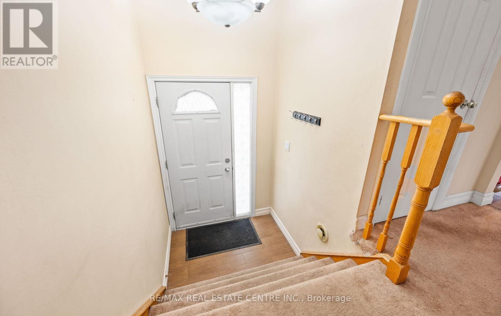 35 - 750 Burnhamthorpe Road E, Mississauga, Ontario  L4Y 2X3 - Photo 8 - W12491438