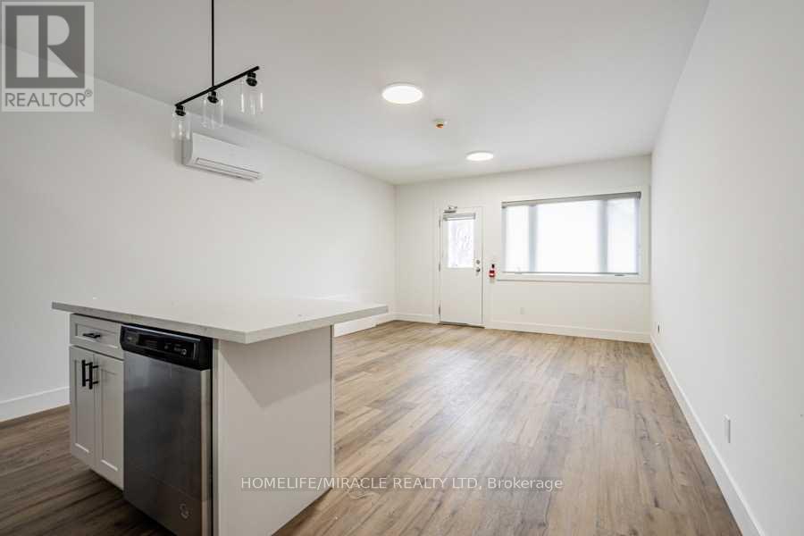 3 - 67 Oakmount Road, Toronto, Ontario  M6P 2M3 - Photo 4 - W12491444