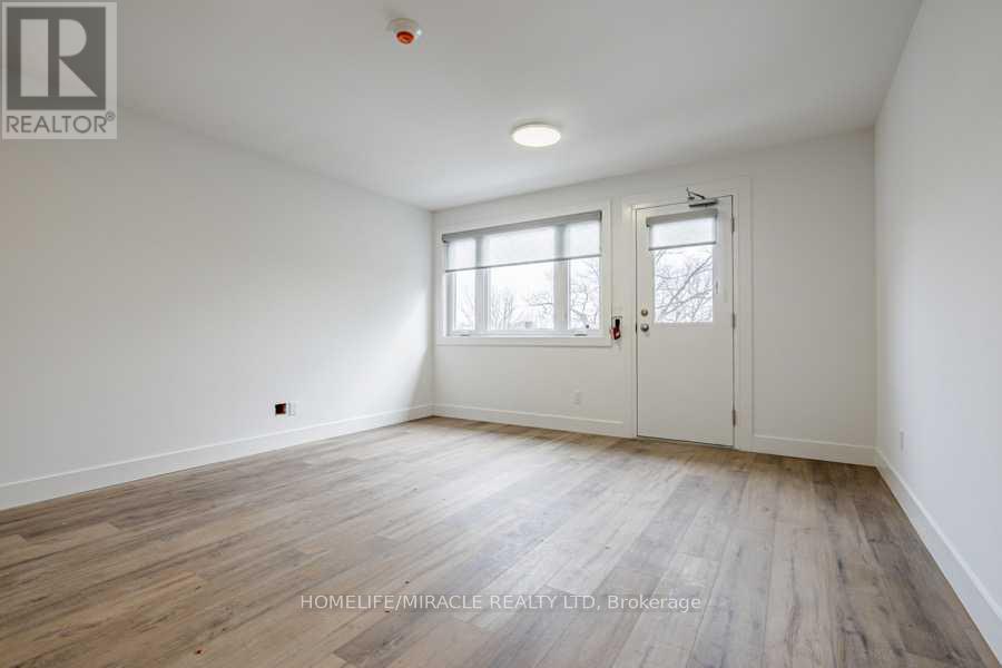 3 - 67 Oakmount Road, Toronto, Ontario  M6P 2M3 - Photo 8 - W12491444