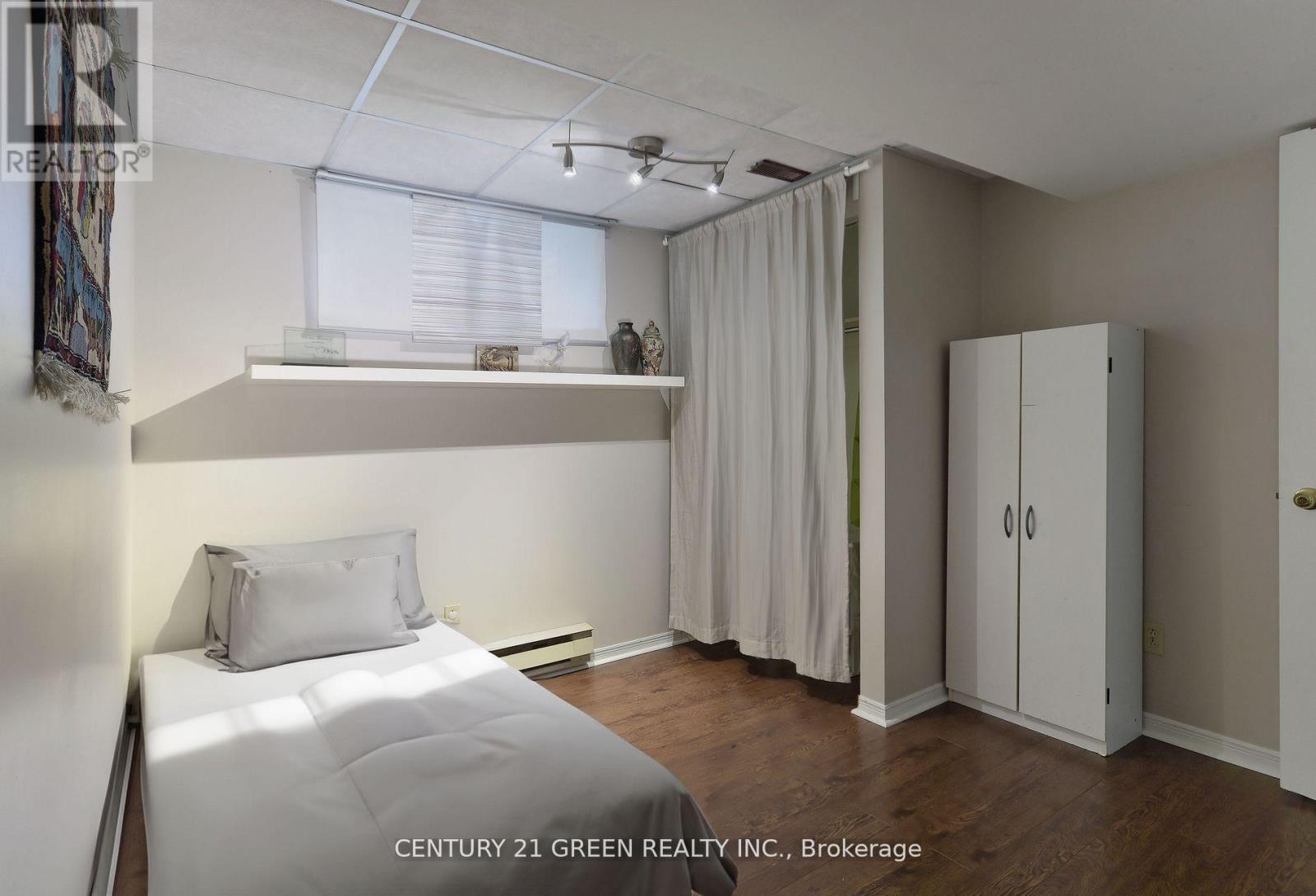 Bsmt - 2551 Birch Crescent, Mississauga, Ontario  L5J 4G9 - Photo 10 - W12491458