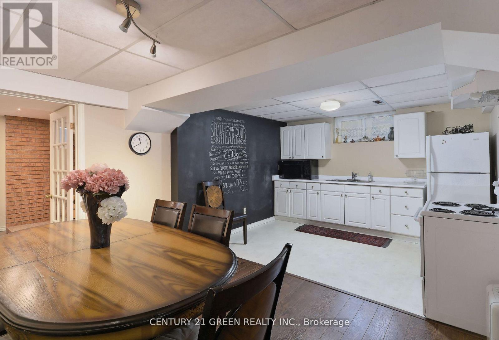 Bsmt - 2551 Birch Crescent, Mississauga, Ontario  L5J 4G9 - Photo 6 - W12491458