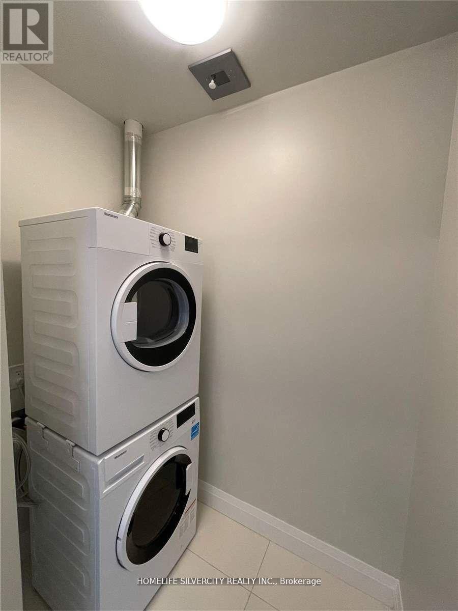 2404 - 15 Lynch Street, Brampton, Ontario  L6W 2Z8 - Photo 8 - W12491462