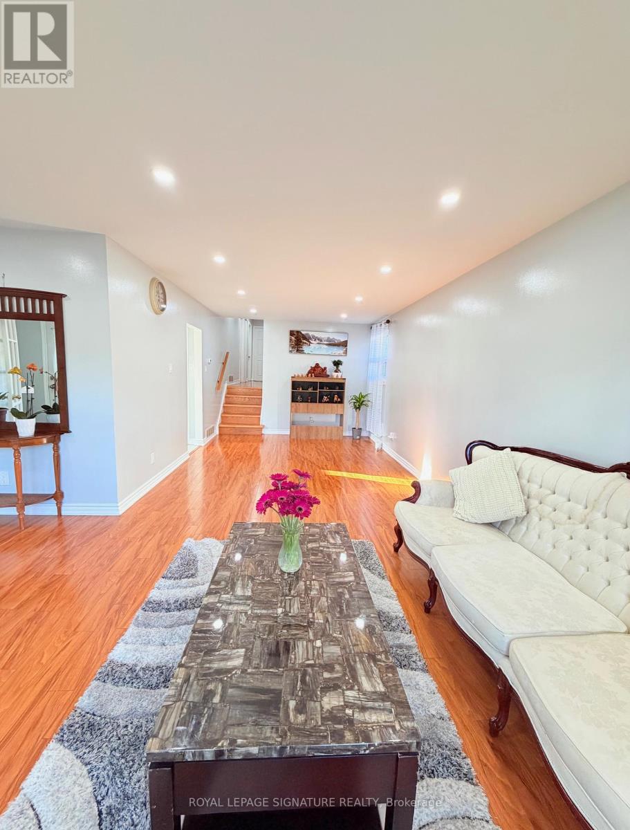 25 Birchbank Road, Brampton, Ontario  L6T 1L8 - Photo 10 - W12491498