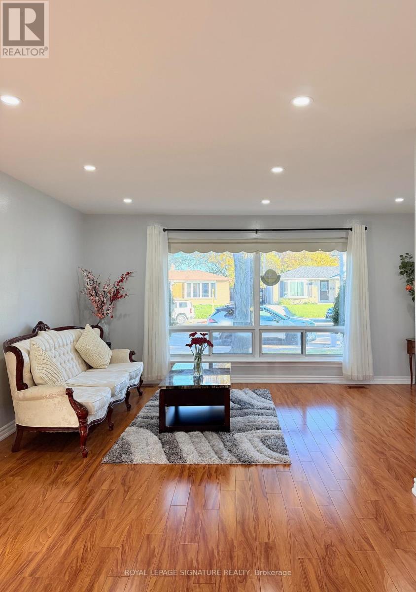 25 Birchbank Road, Brampton, Ontario  L6T 1L8 - Photo 12 - W12491498