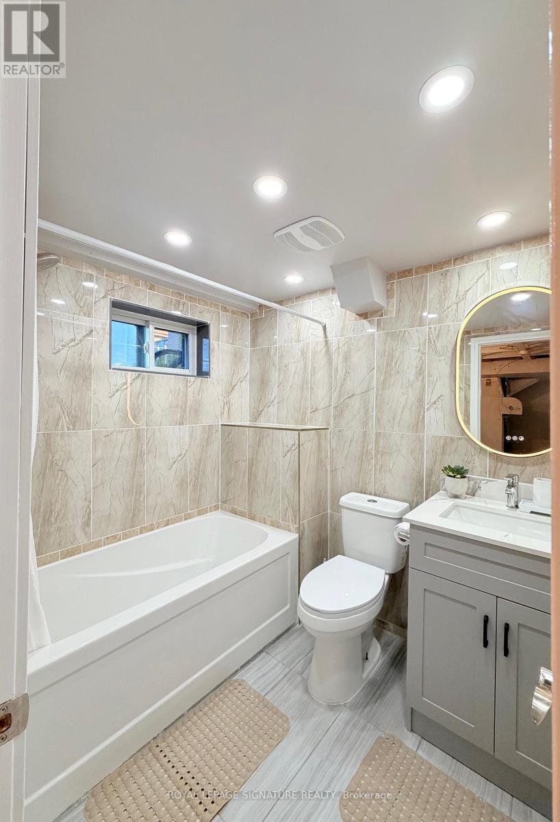 25 Birchbank Road, Brampton, Ontario  L6T 1L8 - Photo 30 - W12491498