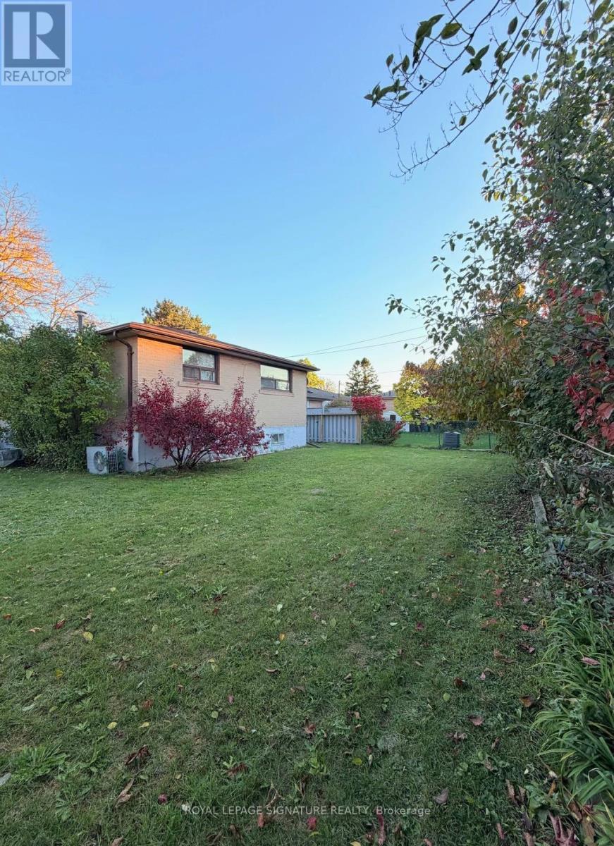 25 Birchbank Road, Brampton, Ontario  L6T 1L8 - Photo 35 - W12491498