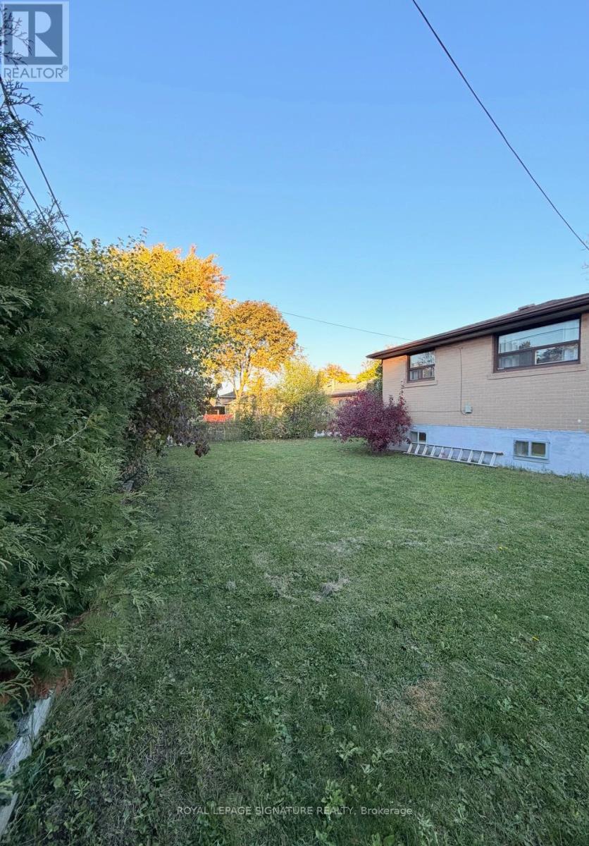 25 Birchbank Road, Brampton, Ontario  L6T 1L8 - Photo 36 - W12491498