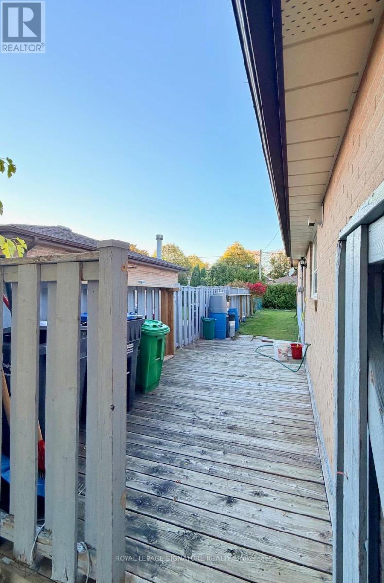 25 Birchbank Road, Brampton, Ontario  L6T 1L8 - Photo 38 - W12491498