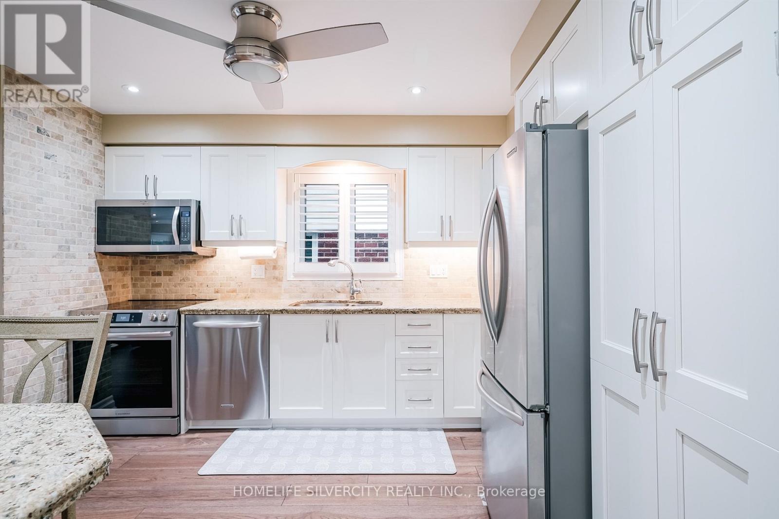 3216 Twin Oaks Crescent, Burlington, Ontario  L7M 3A2 - Photo 10 - W12491516