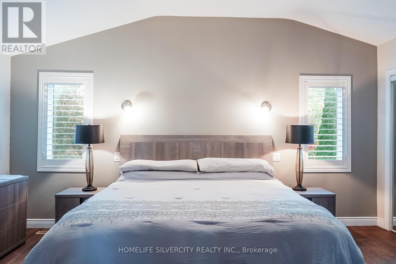 3216 Twin Oaks Crescent, Burlington, Ontario  L7M 3A2 - Photo 16 - W12491516