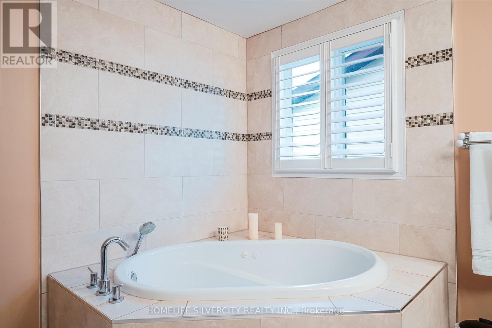 3216 Twin Oaks Crescent, Burlington, Ontario  L7M 3A2 - Photo 18 - W12491516