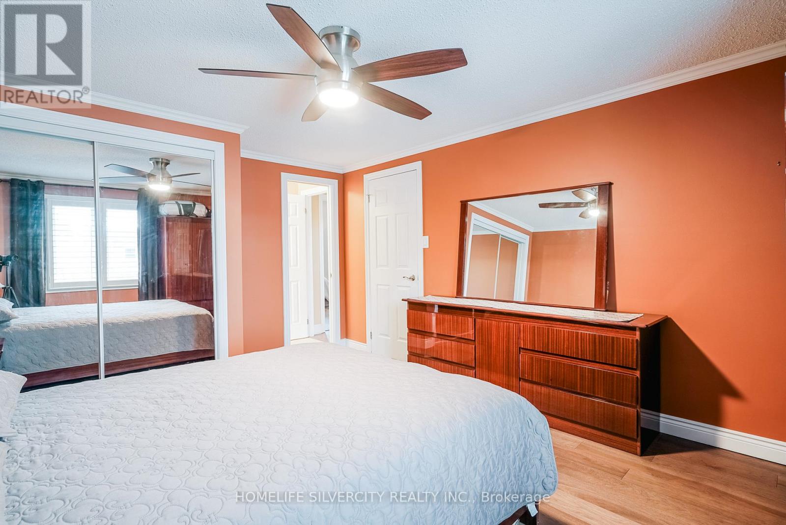 3216 Twin Oaks Crescent, Burlington, Ontario  L7M 3A2 - Photo 20 - W12491516