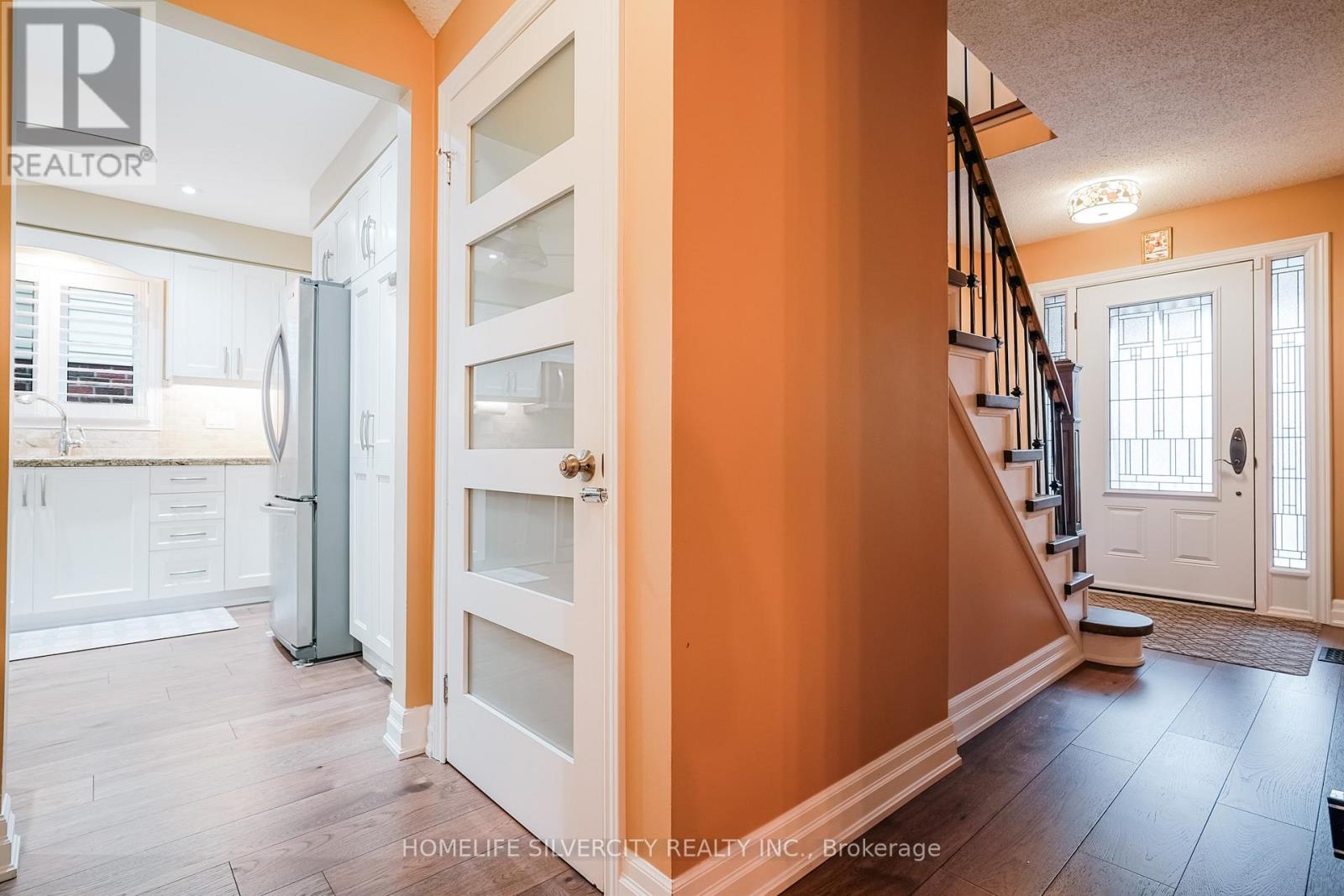 3216 Twin Oaks Crescent, Burlington, Ontario  L7M 3A2 - Photo 37 - W12491516