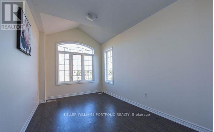 10 Hashmi Place, Brampton, Ontario  L6Y 6K1 - Photo 11 - W12491520