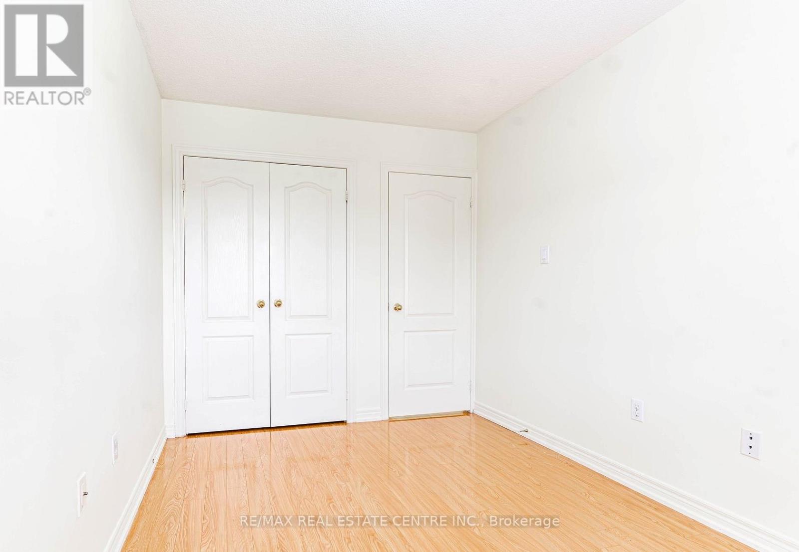 106 Silent Pond Crescent, Brampton, Ontario  L6V 4S9 - Photo 13 - W12491528