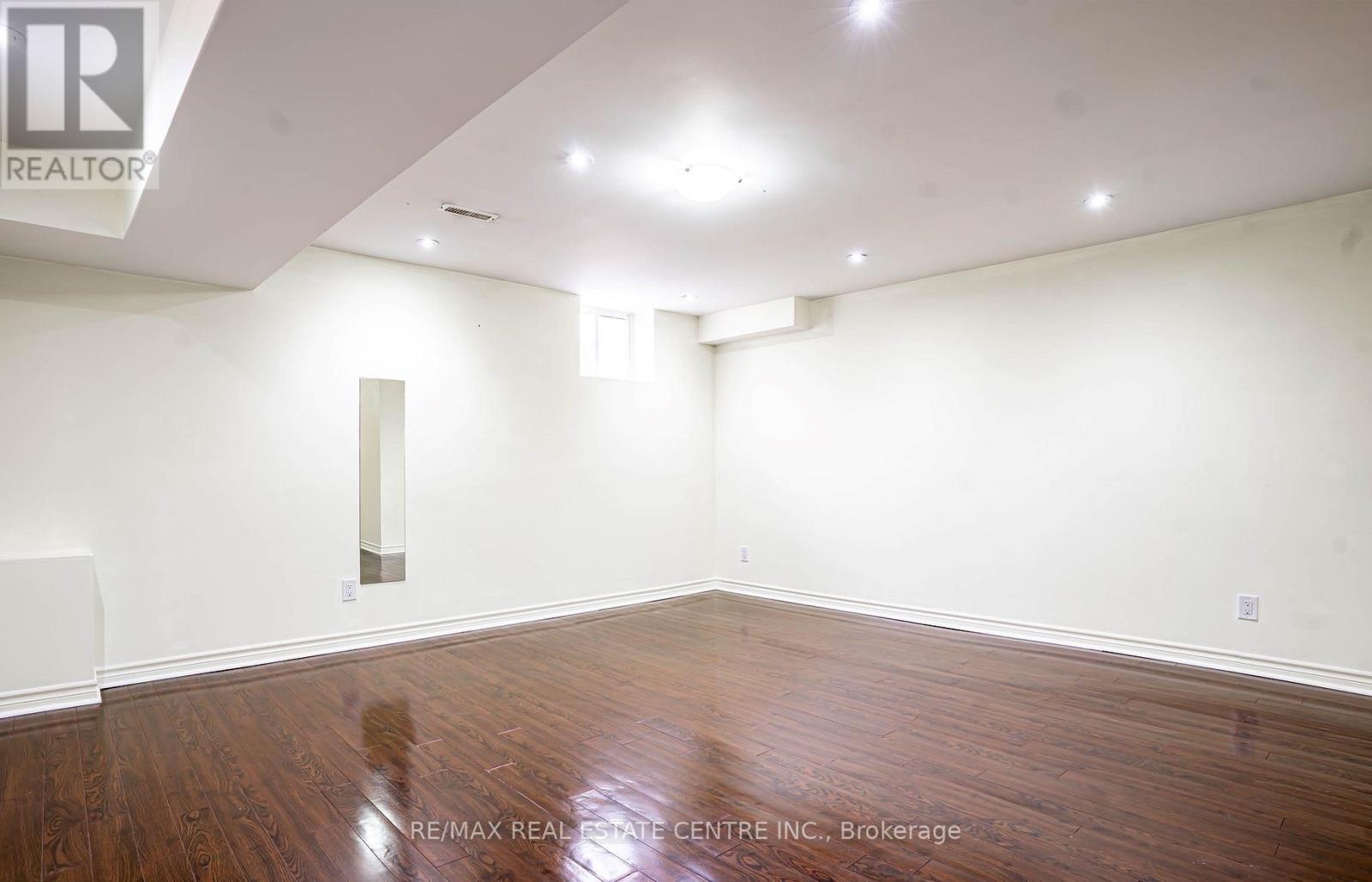 106 Silent Pond Crescent, Brampton, Ontario  L6V 4S9 - Photo 16 - W12491528