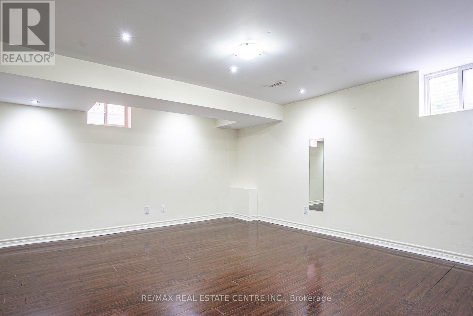 106 Silent Pond Crescent, Brampton, Ontario  L6V 4S9 - Photo 17 - W12491528