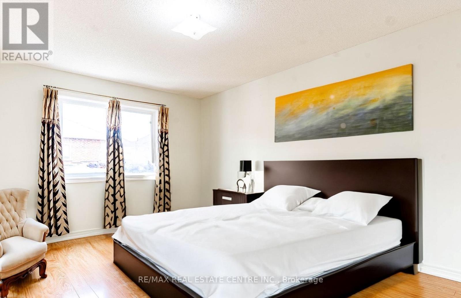 106 Silent Pond Crescent, Brampton, Ontario  L6V 4S9 - Photo 8 - W12491528