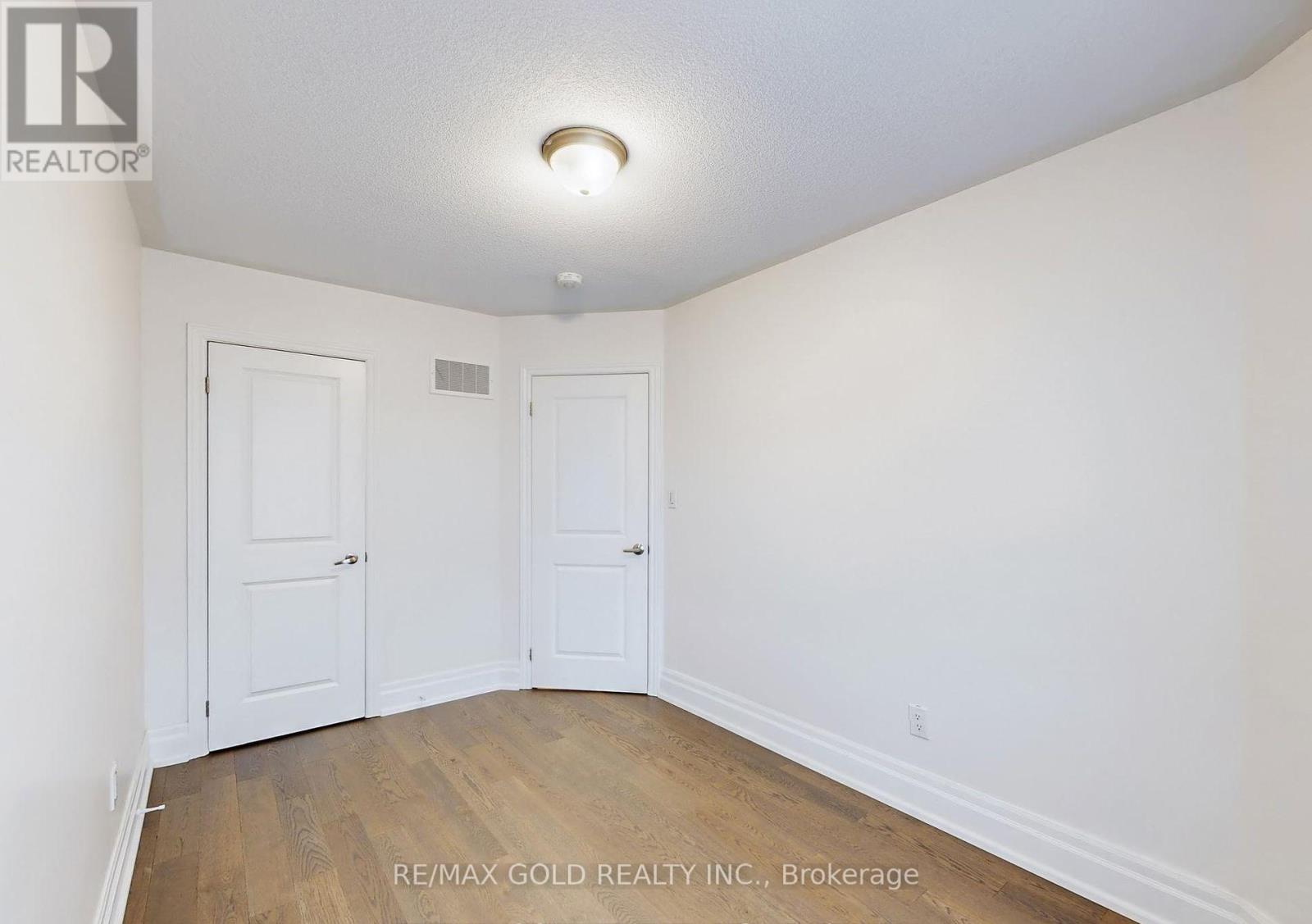 21 Gemma Place, Brampton, Ontario  L6Z 0J5 - Photo 22 - W12491534