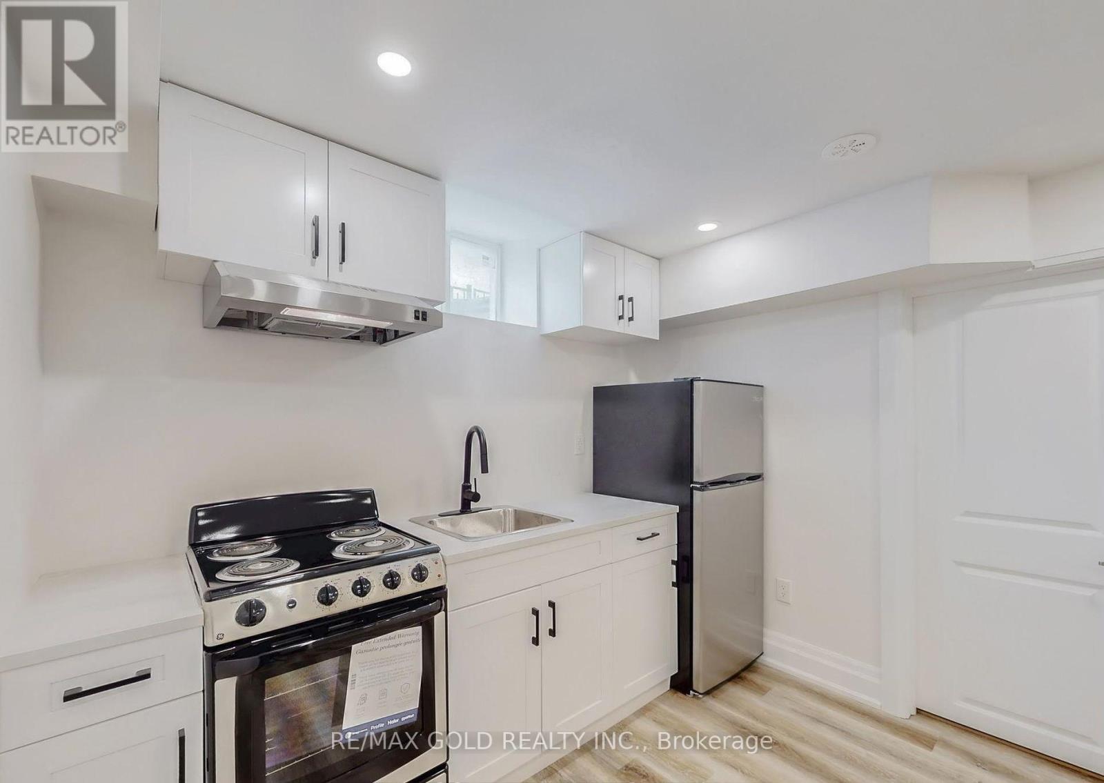 21 Gemma Place, Brampton, Ontario  L6Z 0J5 - Photo 28 - W12491534