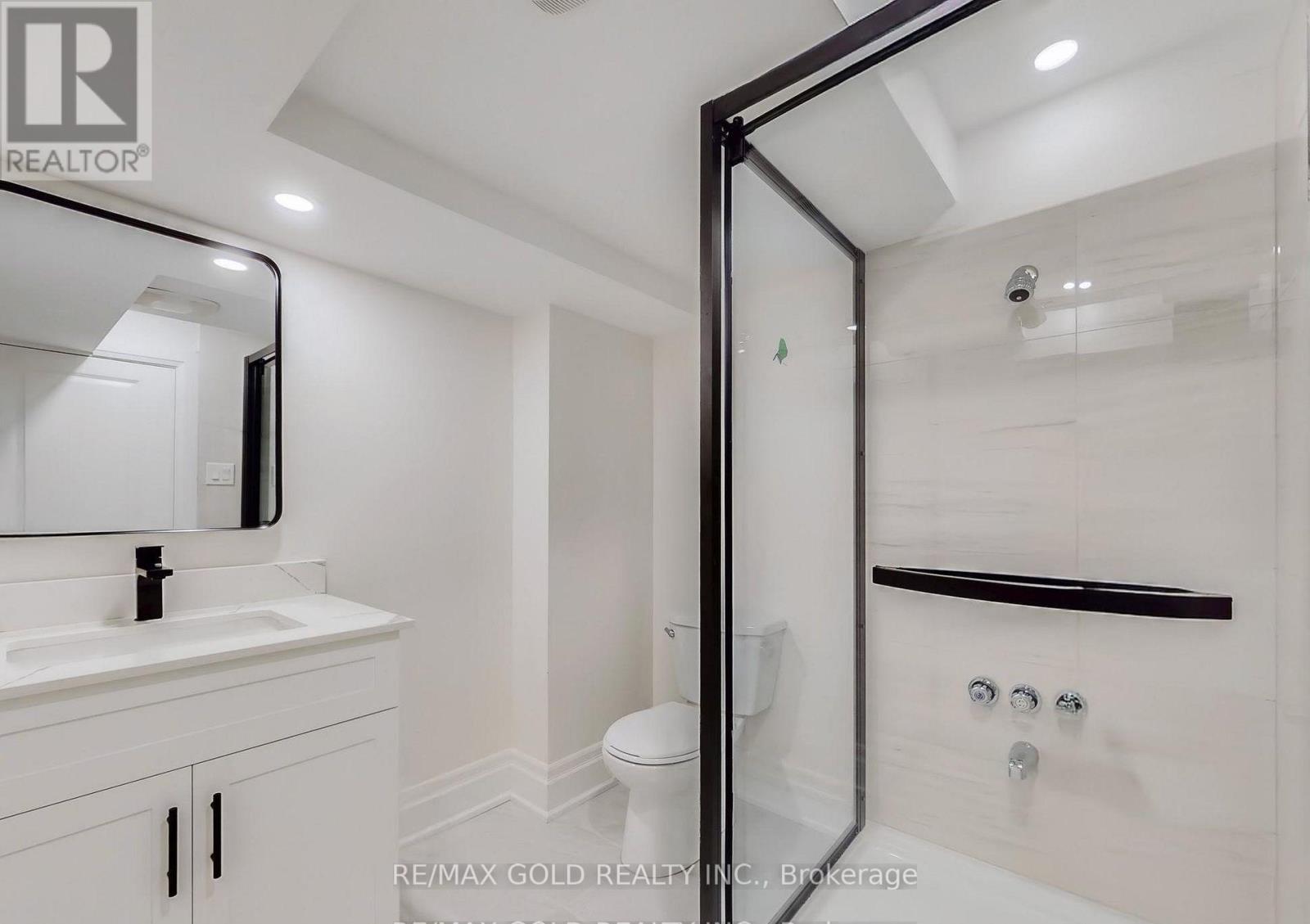 21 Gemma Place, Brampton, Ontario  L6Z 0J5 - Photo 30 - W12491534