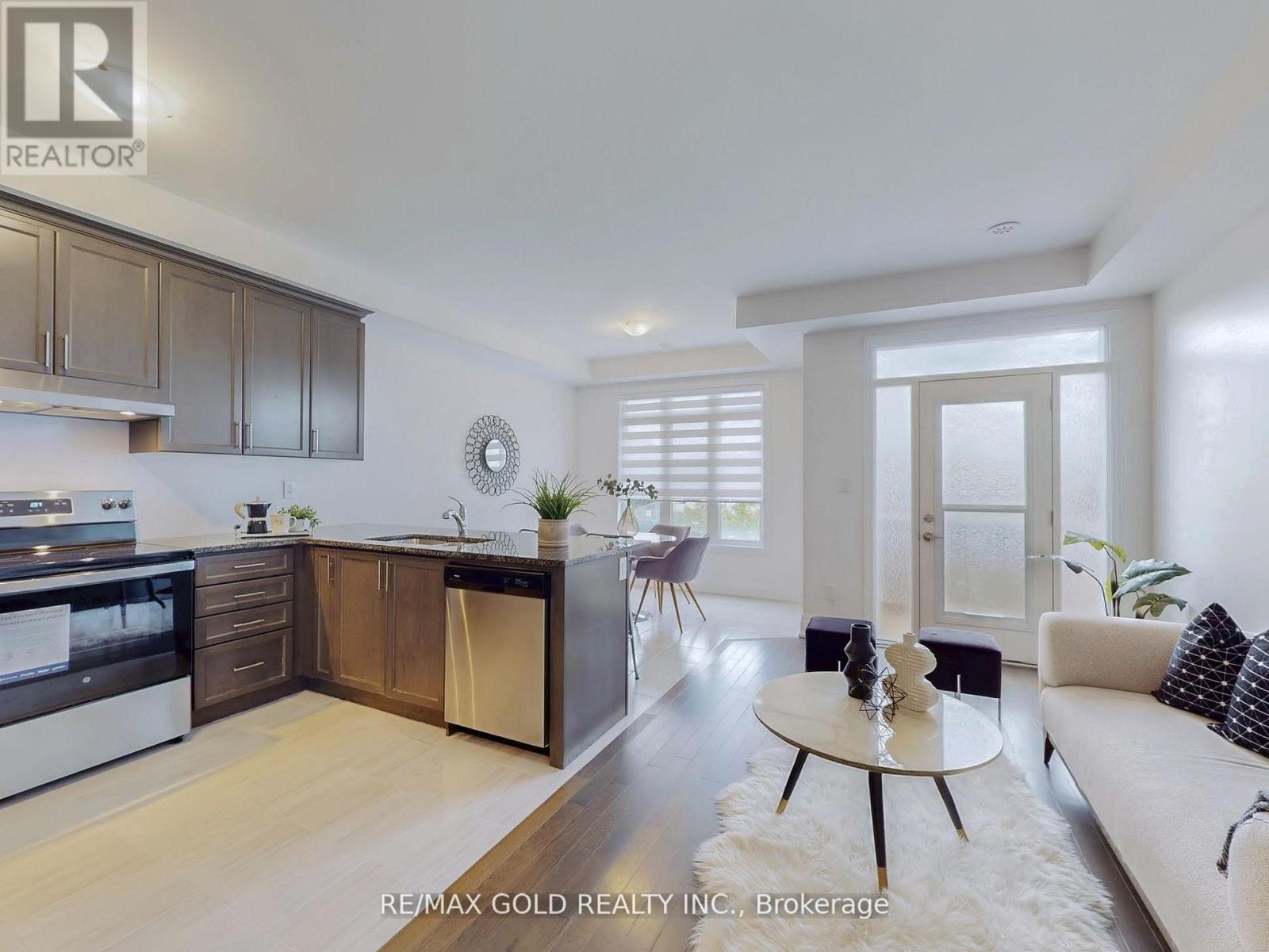 21 Gemma Place, Brampton, Ontario  L6Z 0J5 - Photo 7 - W12491534