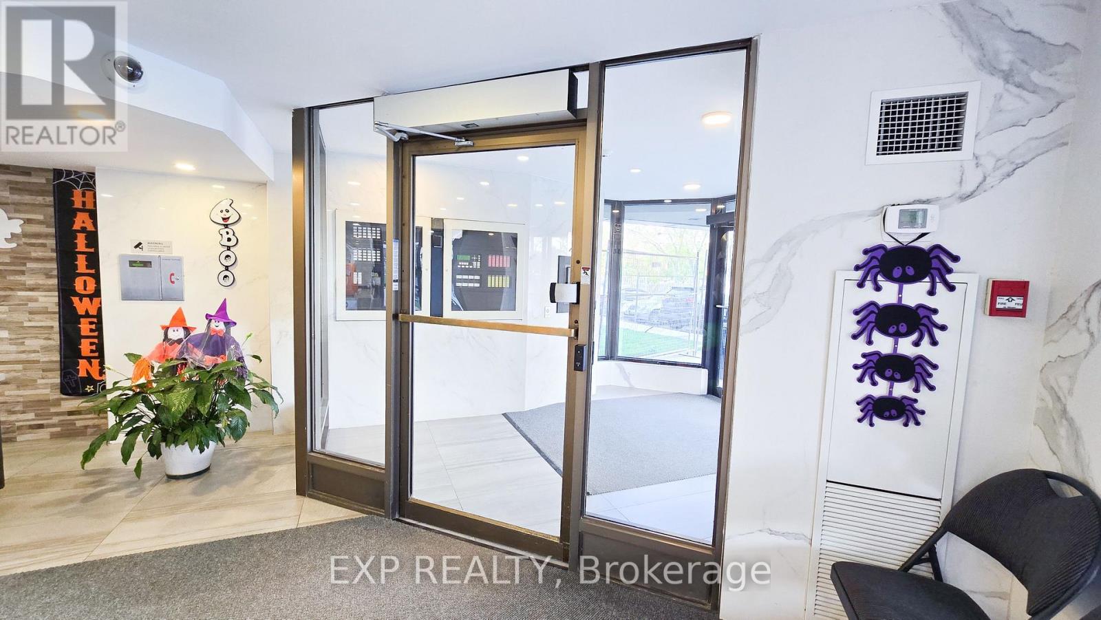 Ph 10 - 234 Albion Road, Toronto, Ontario  M9W 6A5 - Photo 10 - W12491536