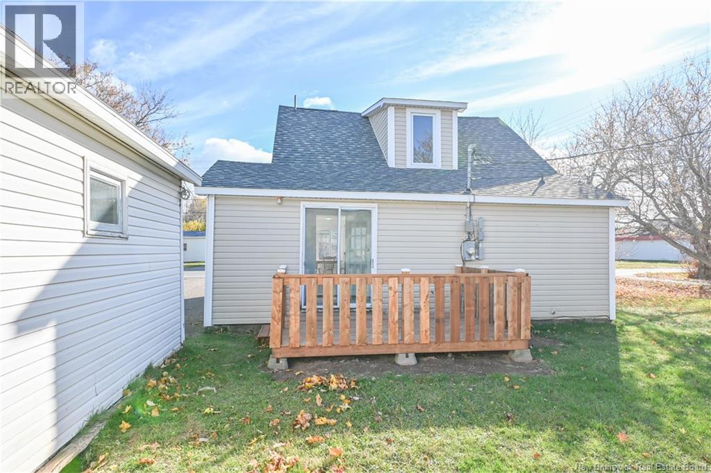 135 Degrâce, Shippagan, New Brunswick  E8S 1H3 - Photo 4 - NB129379