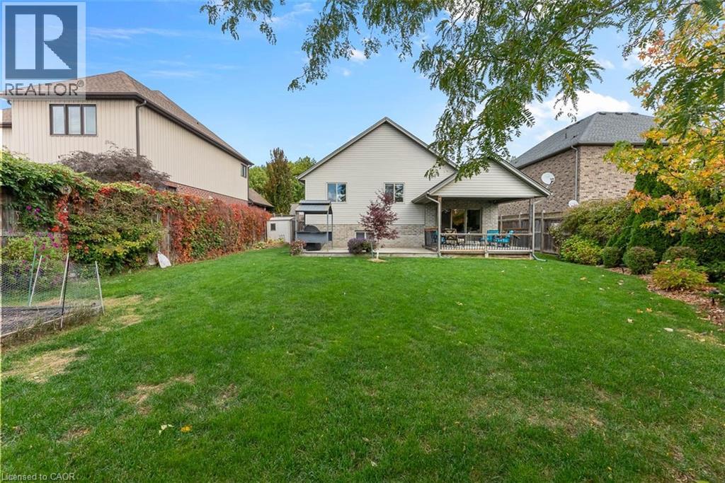 9148 Tapestry Court, Niagara Falls, Ontario  L2H 0E2 - Photo 39 - 40784174