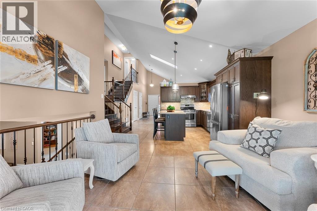 9148 Tapestry Court, Niagara Falls, Ontario  L2H 0E2 - Photo 17 - 40784174