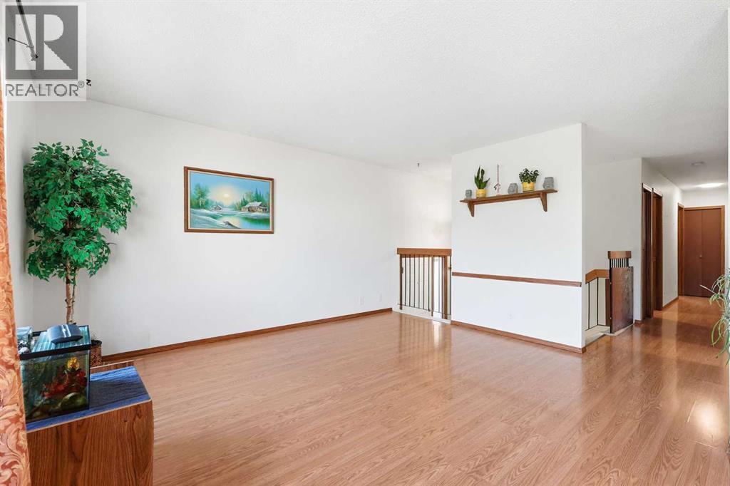 43 Macewan Glen Road Nw, Calgary, Alberta  T3K 2J3 - Photo 12 - A2253056