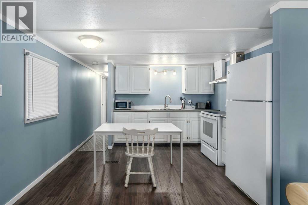 23, 2106 50 Street Se, Calgary, Alberta T2B 1M7 - Photo 5 - A2259758