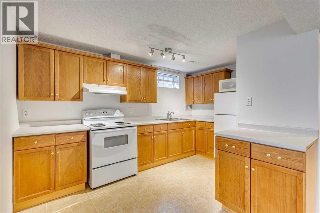 522 & 524 27 Avenue Nw, Calgary, Alberta  T2M 2H8 - Photo 17 - A2267141