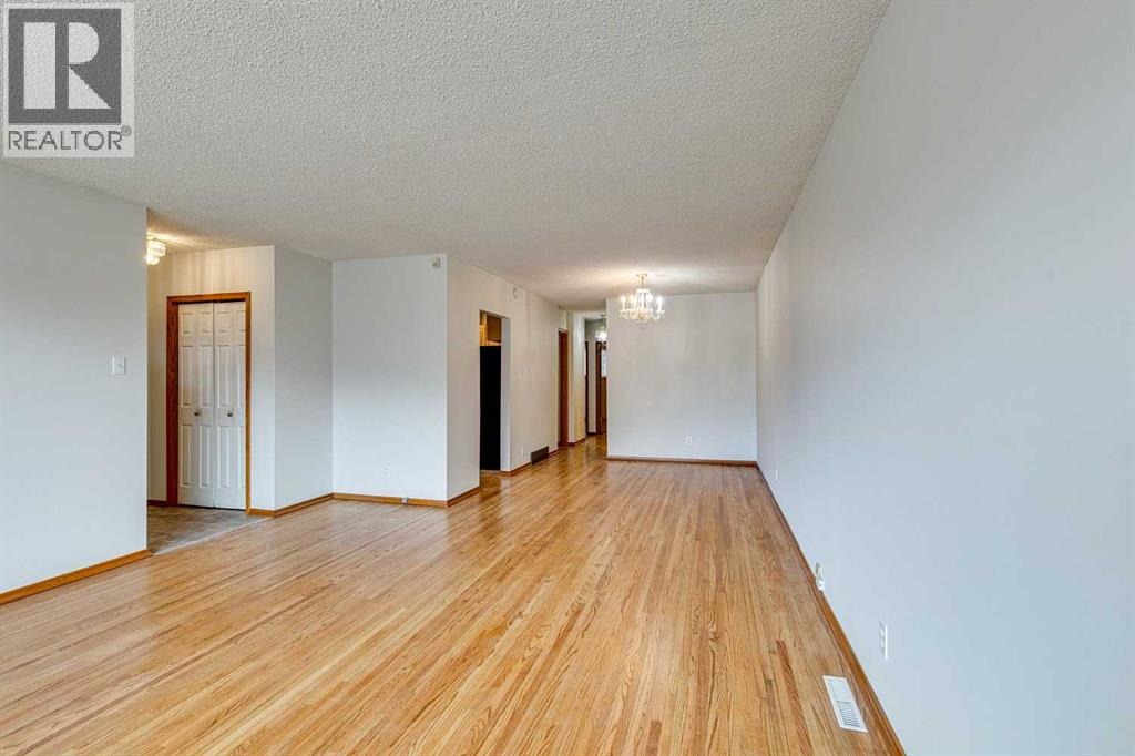 522 & 524 27 Avenue Nw, Calgary, Alberta  T2M 2H8 - Photo 5 - A2267141