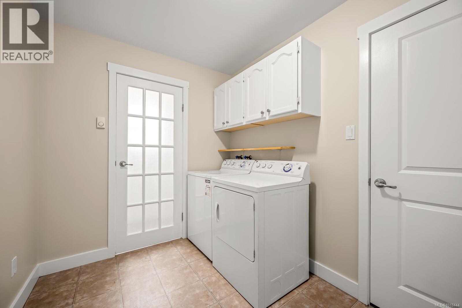 1401 22nd St, Courtenay, British Columbia  V9N 7L7 - Photo 12 - 1018444