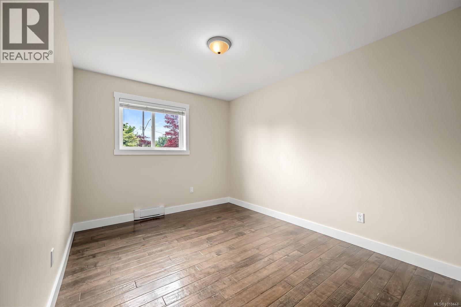 1401 22nd St, Courtenay, British Columbia  V9N 7L7 - Photo 15 - 1018444