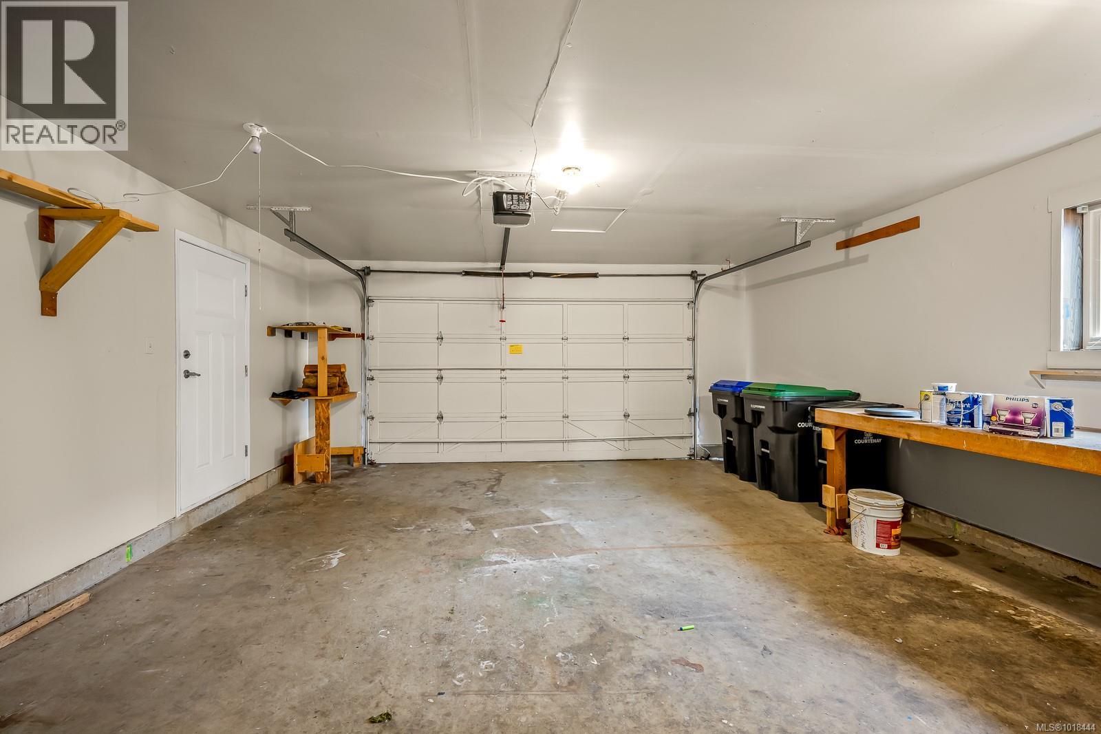 1401 22nd St, Courtenay, British Columbia  V9N 7L7 - Photo 19 - 1018444