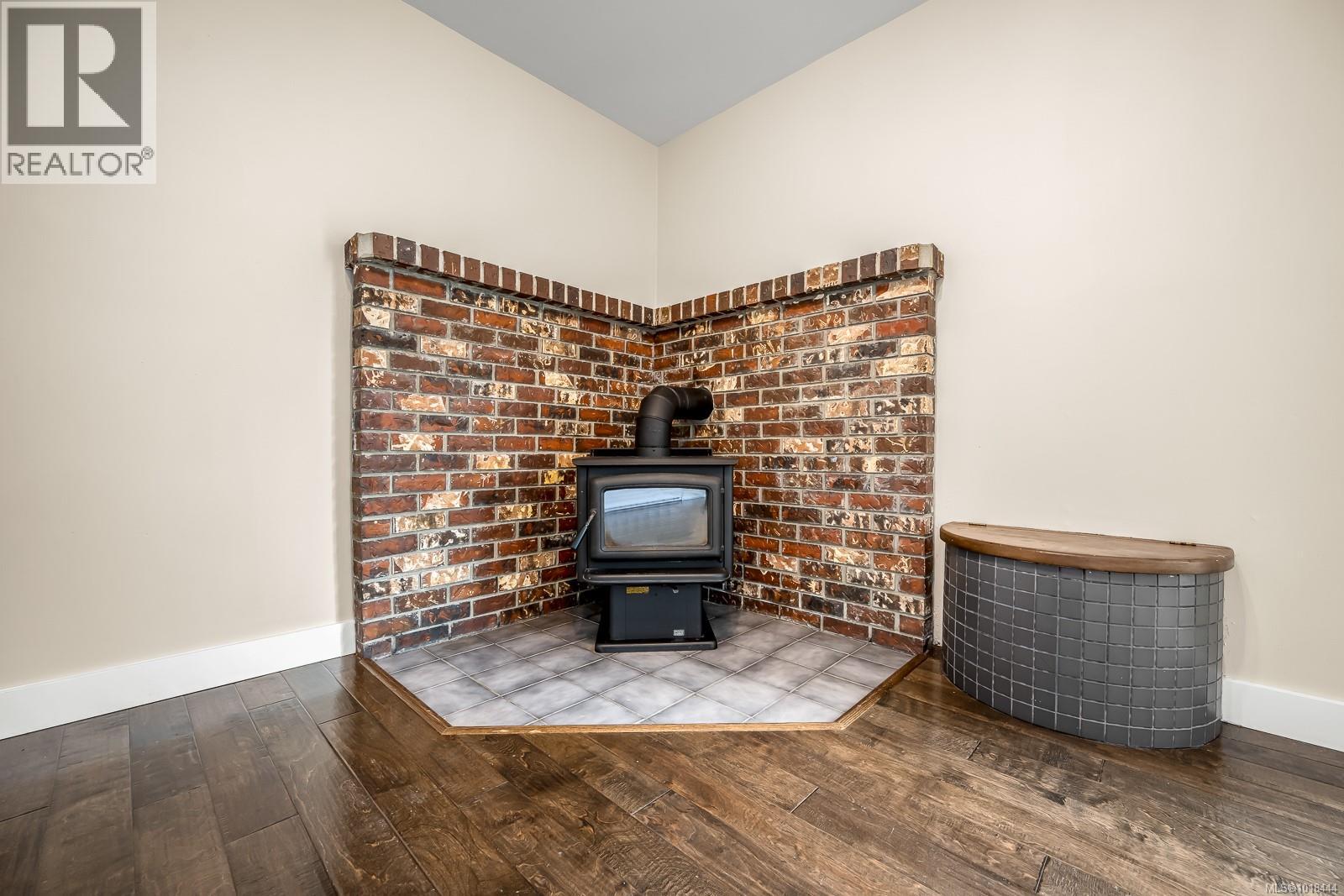 1401 22nd St, Courtenay, British Columbia  V9N 7L7 - Photo 29 - 1018444