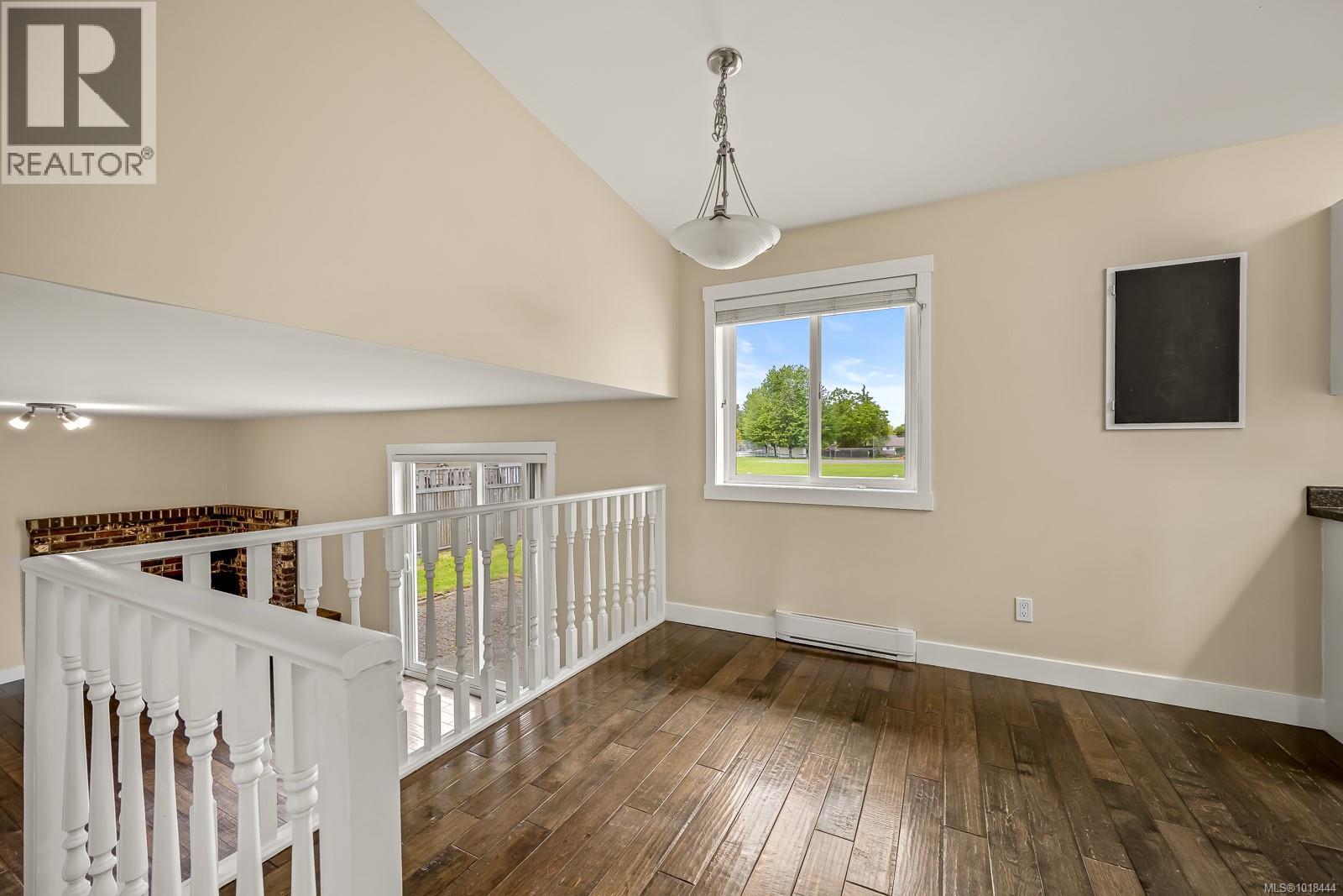 1401 22nd St, Courtenay, British Columbia  V9N 7L7 - Photo 30 - 1018444