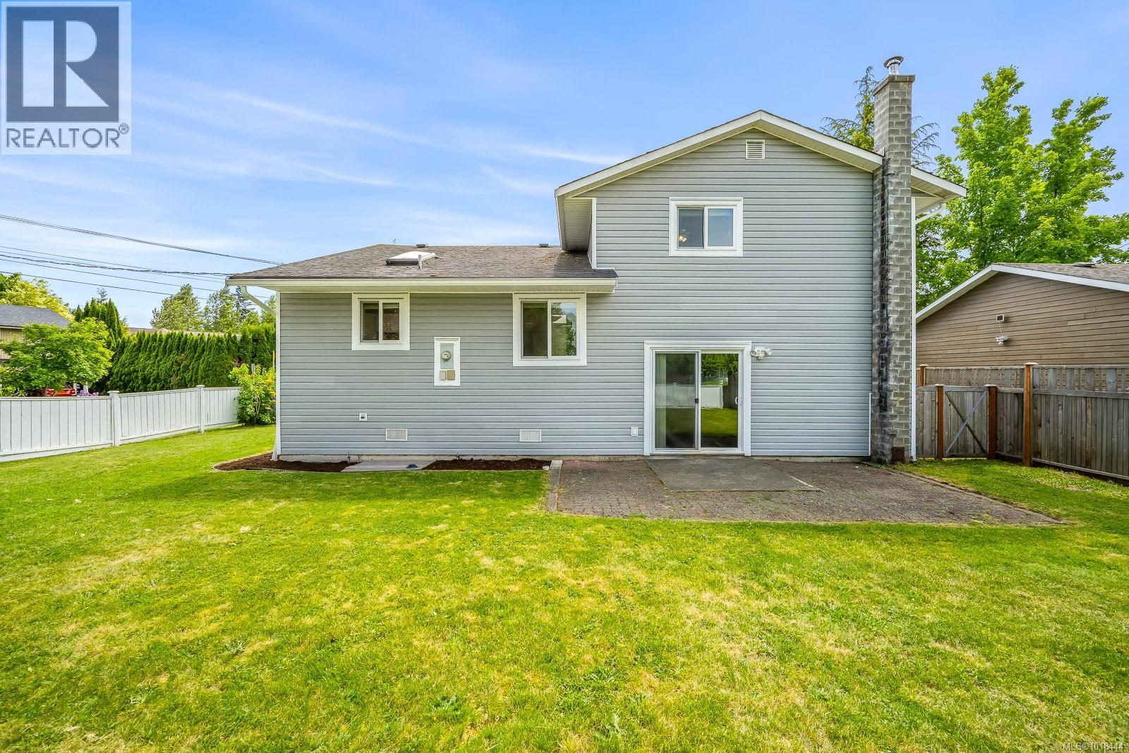 1401 22nd St, Courtenay, British Columbia  V9N 7L7 - Photo 49 - 1018444