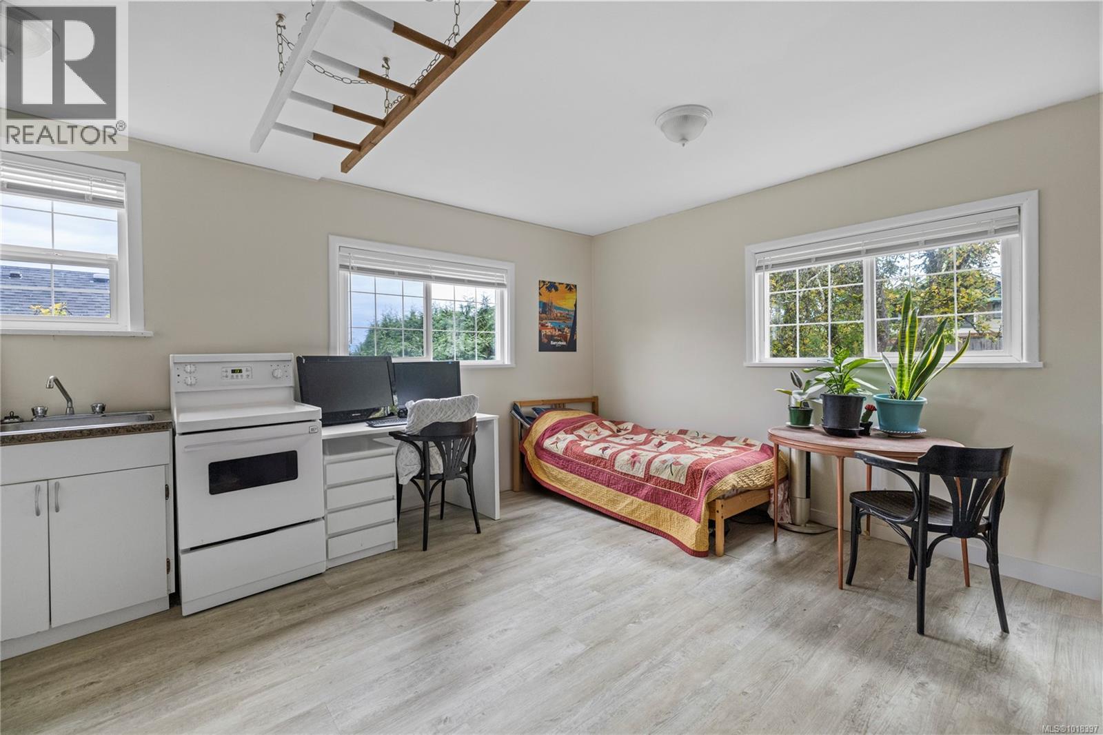 639 Kennedy St, Nanaimo, British Columbia  V9R 2J9 - Photo 5 - 1018397