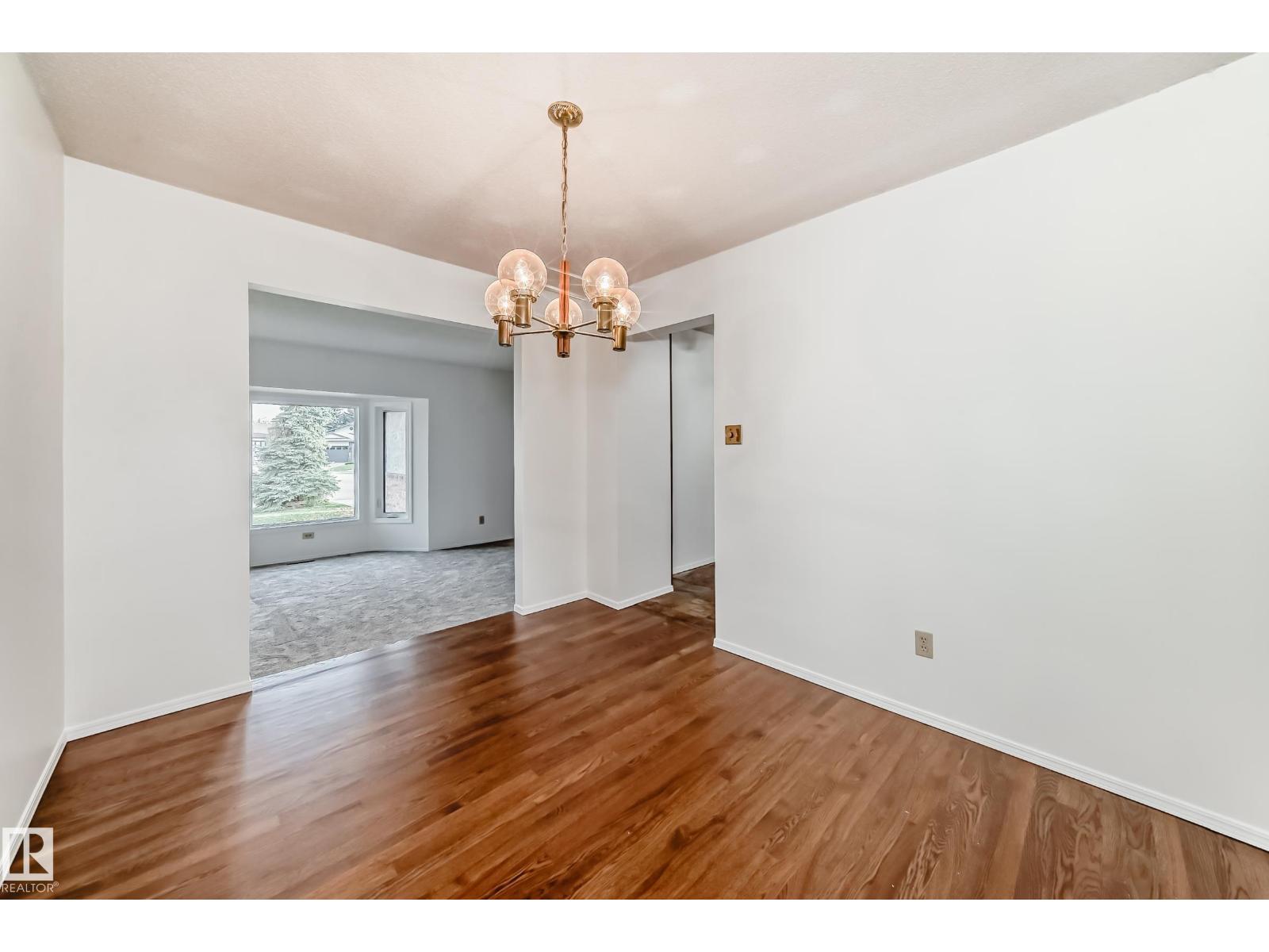 1028 107 St Nw, Edmonton, Alberta  T6J 6H2 - Photo 10 - E4464038