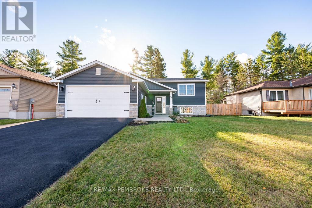 49 Dustin Drive, Petawawa, Ontario  K8H 0G3 - Photo 2 - X12492082