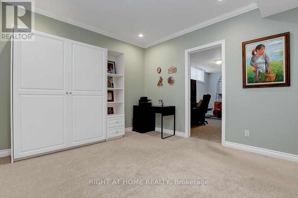 36 Sable Run Drive, Ottawa, Ontario  K2S 1W8 - Photo 25 - X12492022