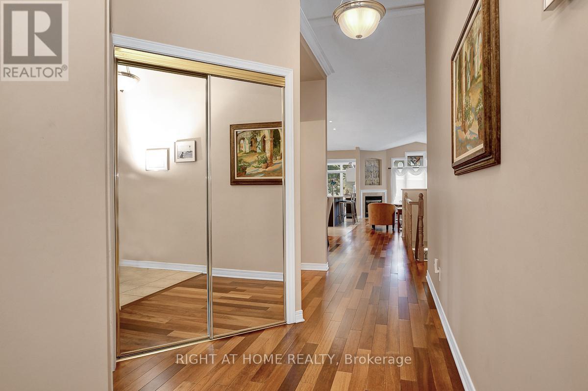 36 Sable Run Drive, Ottawa, Ontario  K2S 1W8 - Photo 3 - X12492022