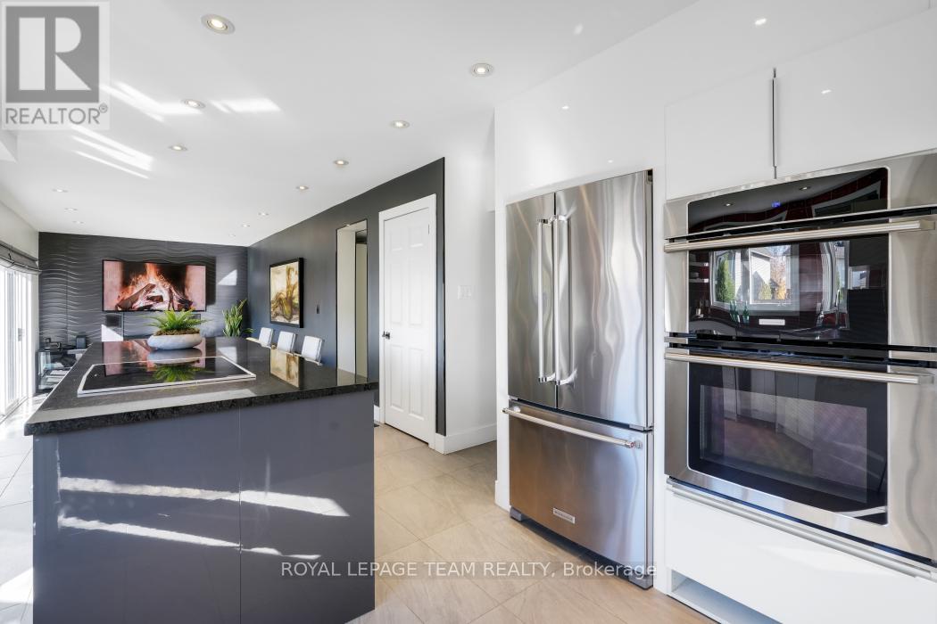 28 Holitman Drive, Ottawa, Ontario  K2J 2A9 - Photo 14 - X12492060