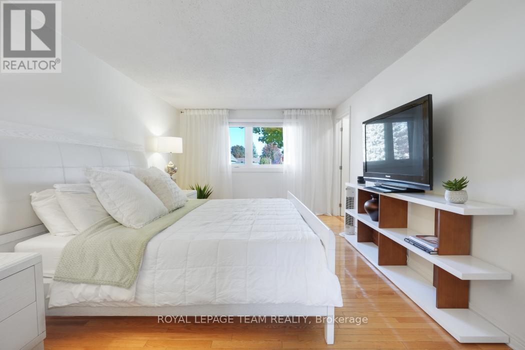 28 Holitman Drive, Ottawa, Ontario  K2J 2A9 - Photo 22 - X12492060