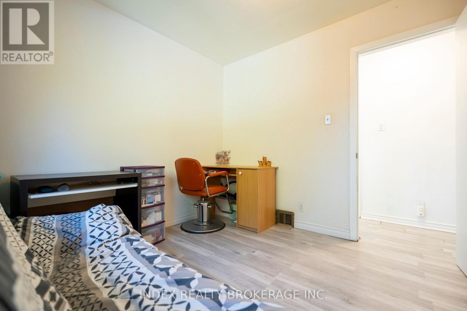 3664 Arlington Avenue, Niagara Falls, Ontario  L2J 2X2 - Photo 17 - X12491452