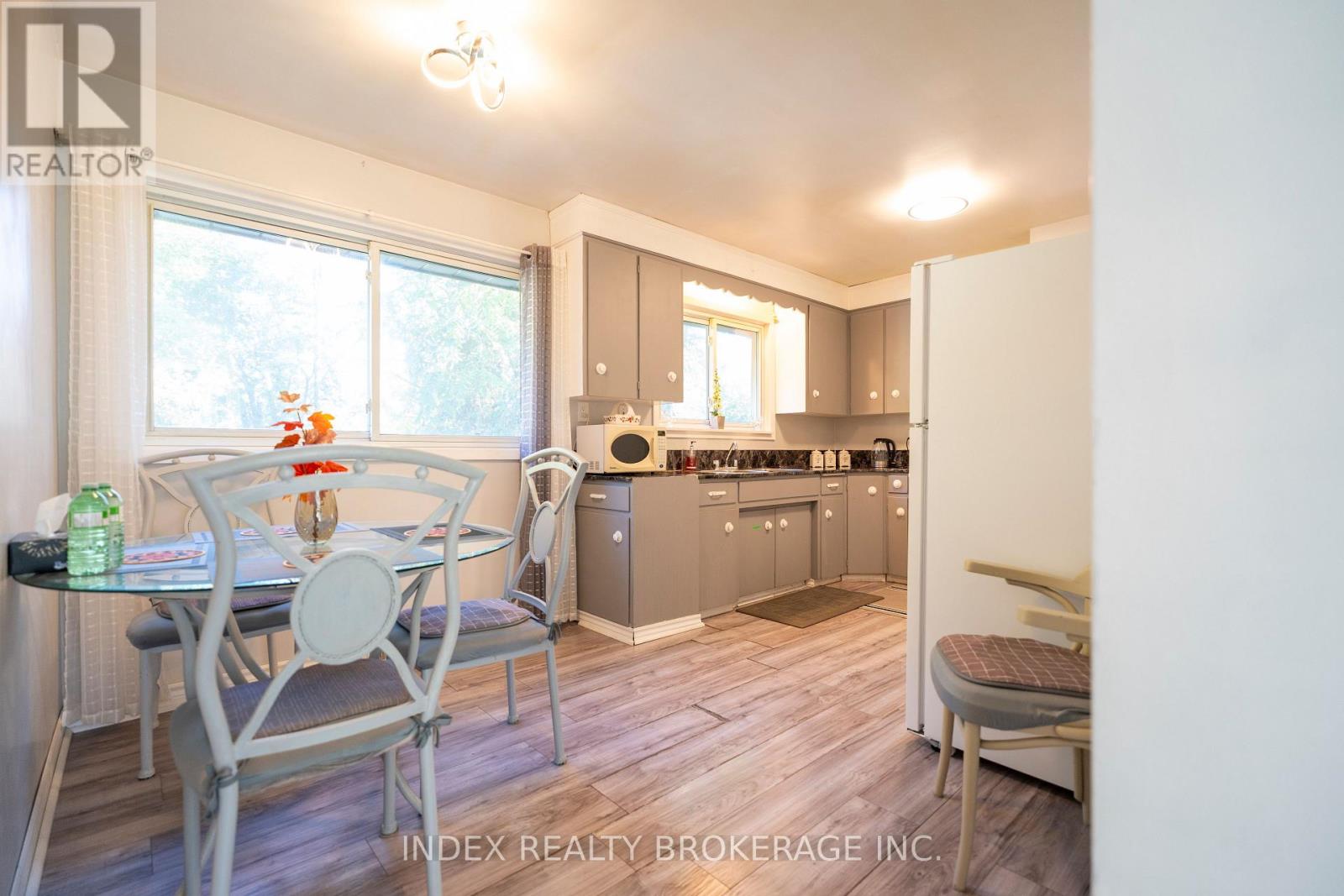 3664 Arlington Avenue, Niagara Falls, Ontario  L2J 2X2 - Photo 25 - X12491452