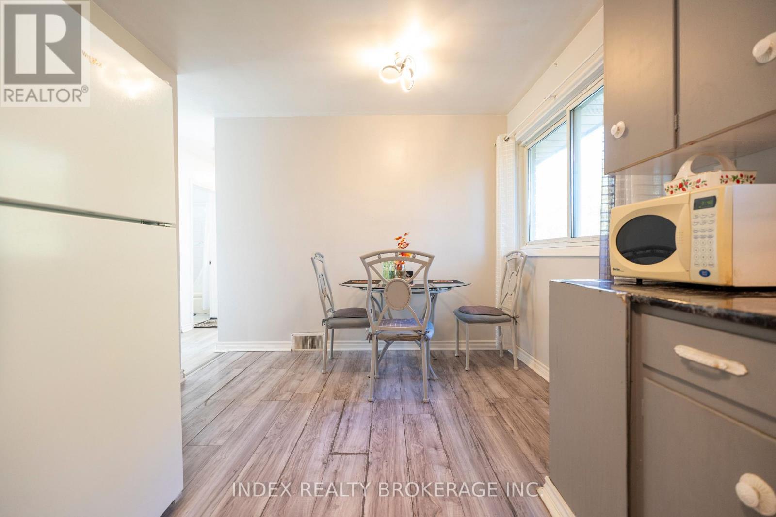 3664 Arlington Avenue, Niagara Falls, Ontario  L2J 2X2 - Photo 27 - X12491452